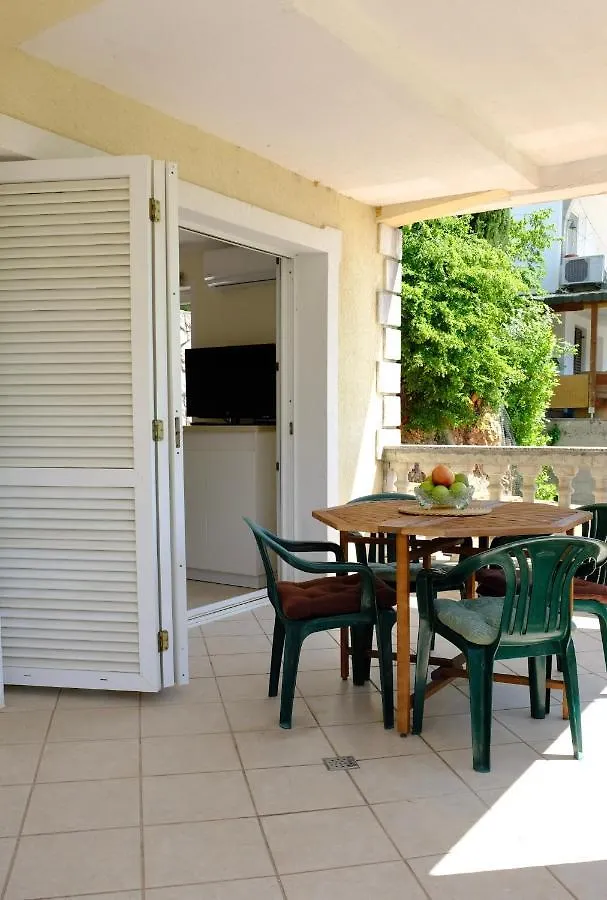 Apartments Ruzic Njivice