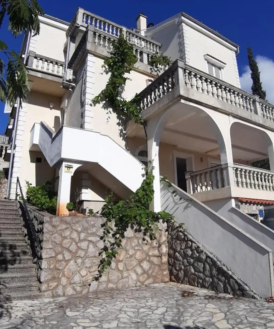 Apartments Ruzic Njivice